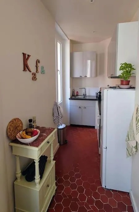 Appartement De Charme - Wifi - Centre Historique Toulon 0*,  France